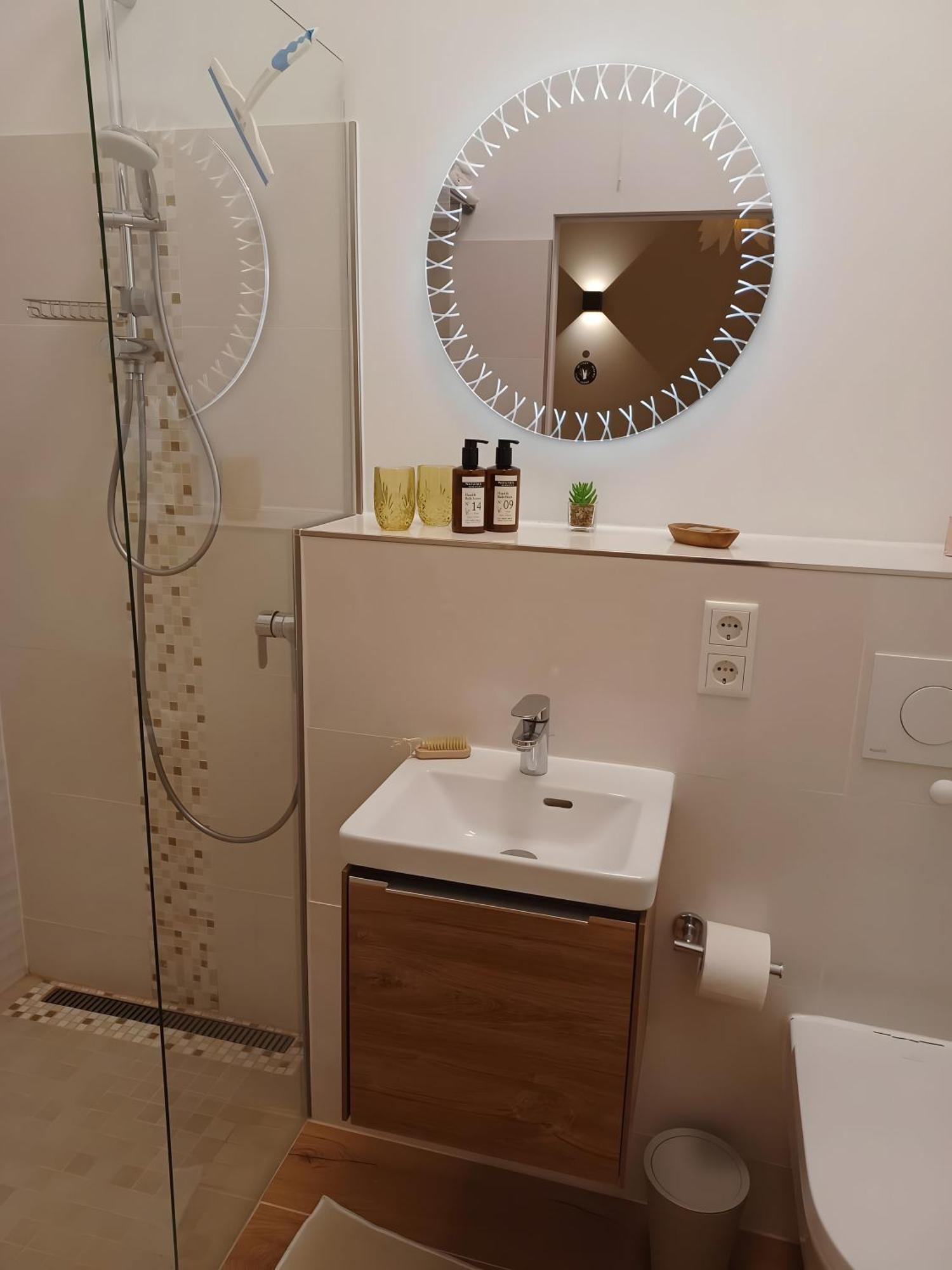 Apartment Ferienwohnung Mitte